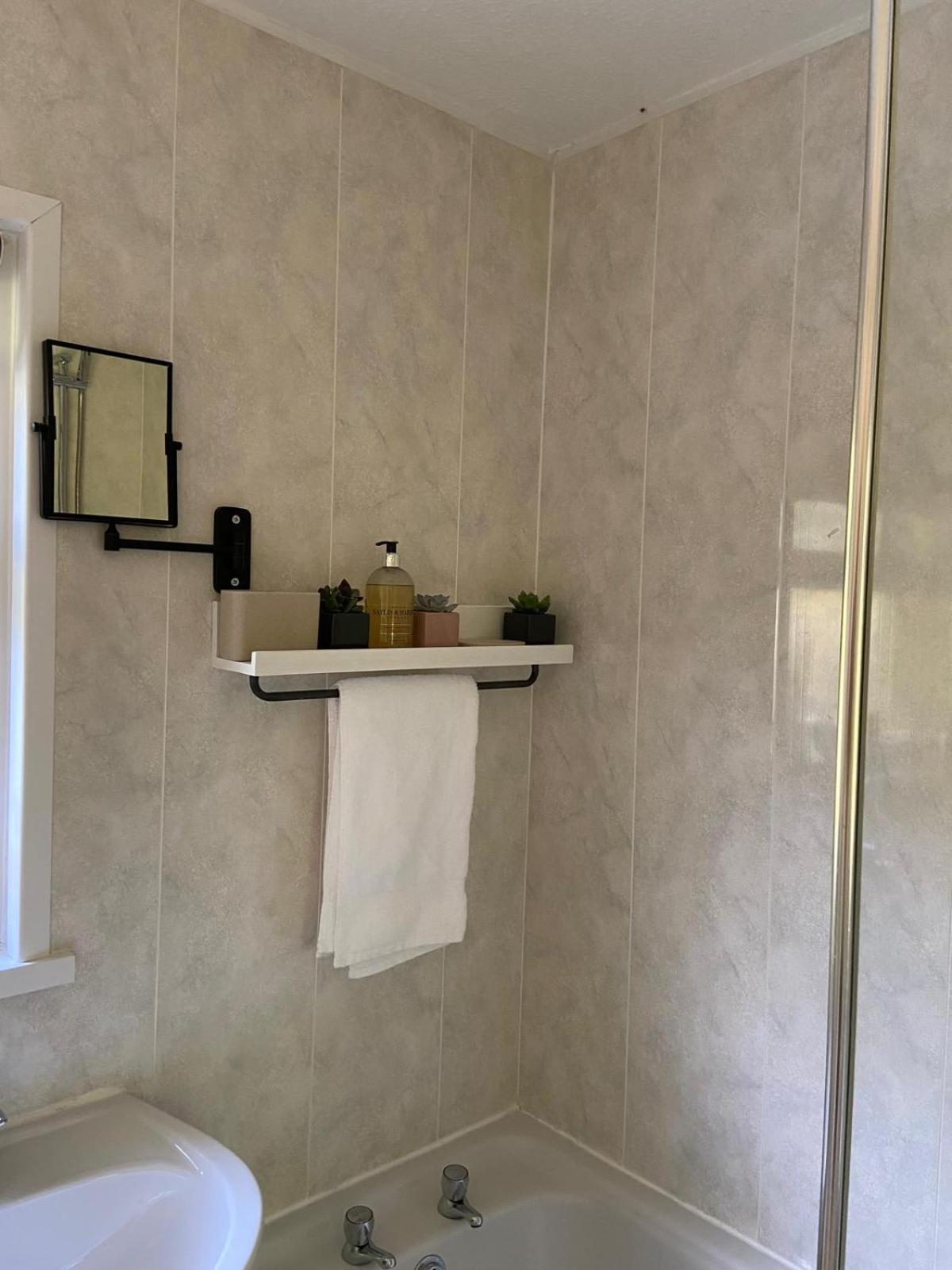 Chalet 64, Lakeside, Glan Gwna Holiday Park Caernarfon Luaran gambar